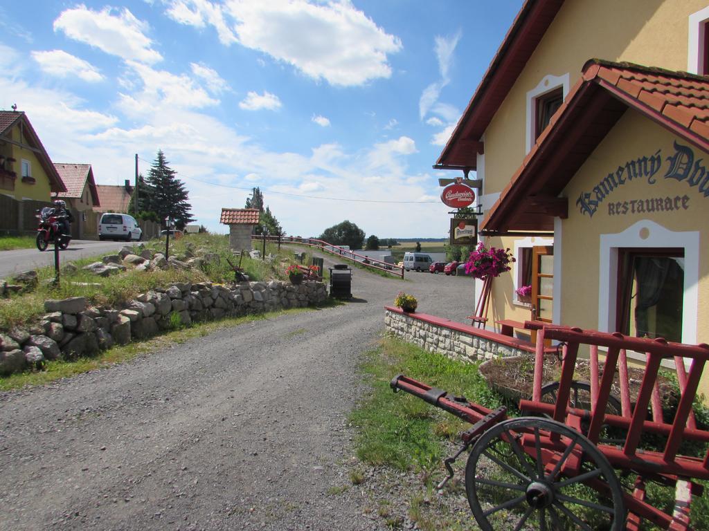 Pension Kamenny Dvur Františkovy Lázně Exterior foto